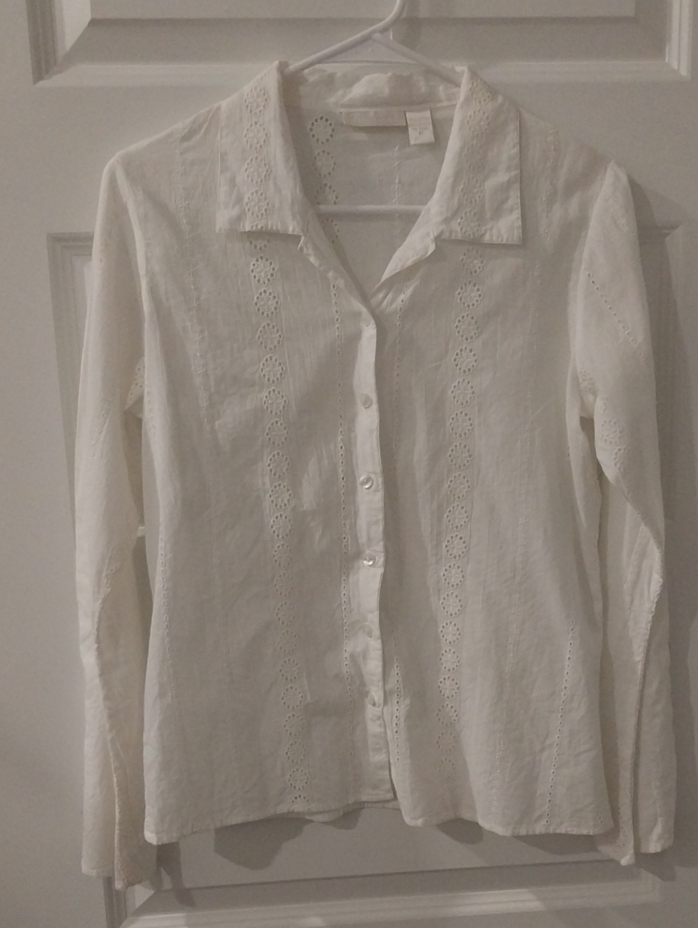 Women’s White Eyelet Button-Down Blouse New M